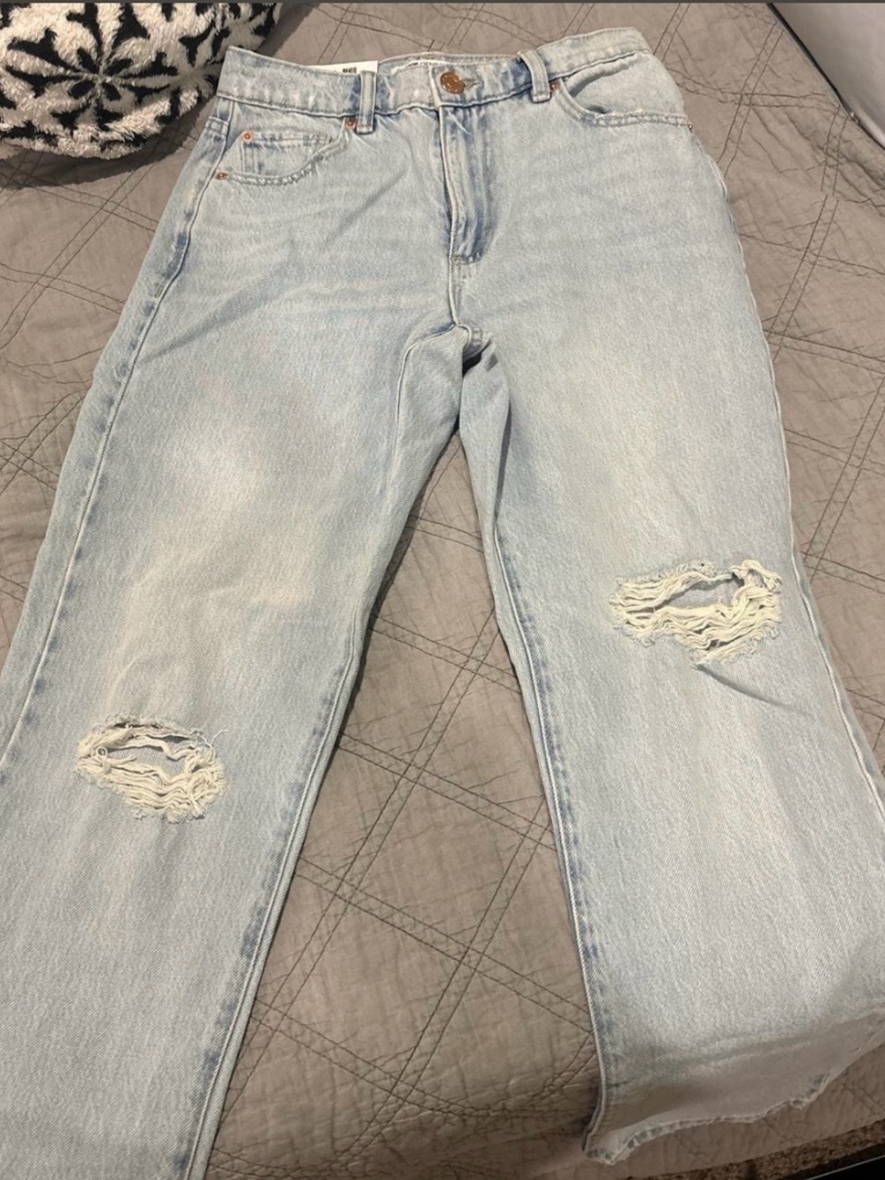 Garage Light Wash Straight Leg Jeans with Distressed Knees